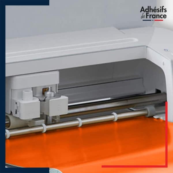 machine découpe adhesif vinyle orange pastel